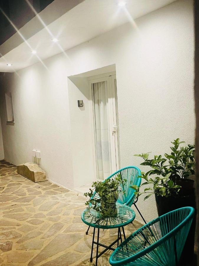 Tierra Guesthouse Olbia Esterno foto