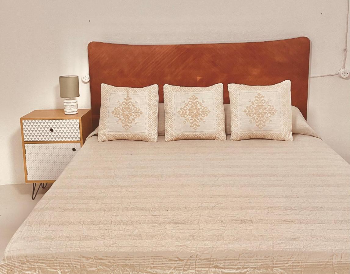 Tierra Guesthouse Olbia Esterno foto