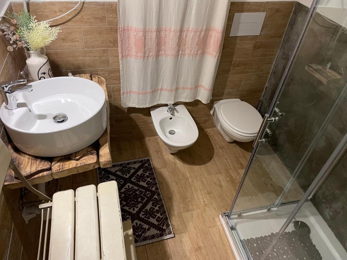 Tierra Guesthouse Olbia Esterno foto